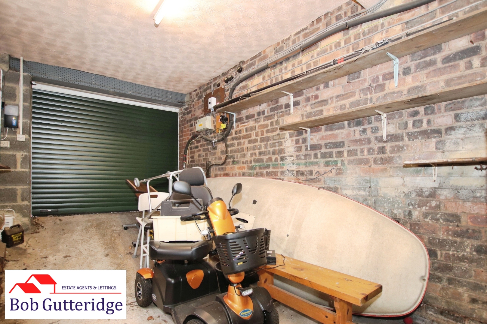 INTEGRAL GARAGE